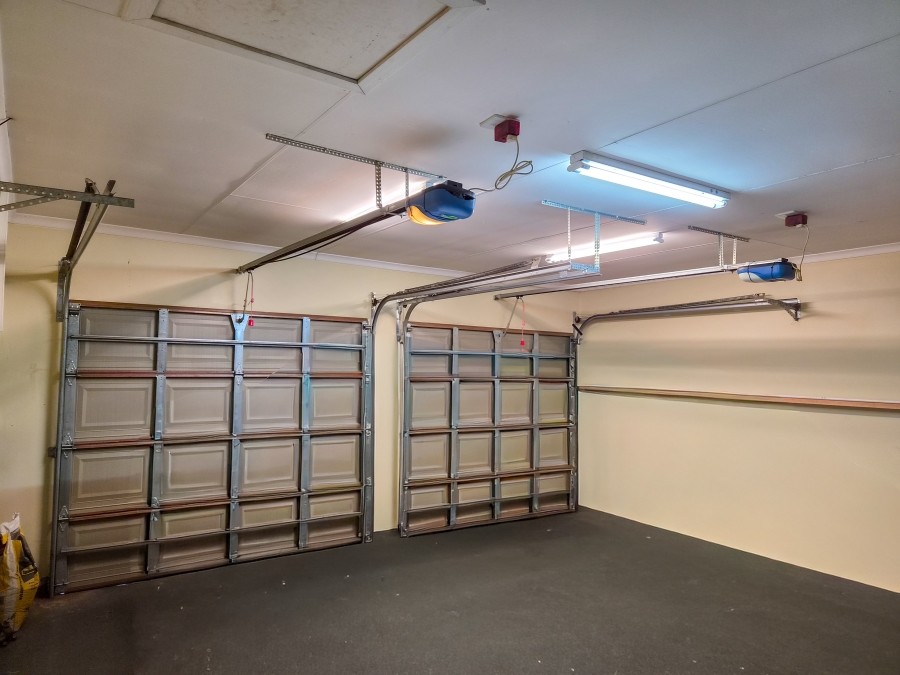 3 Bedroom Property for Sale in Grimbeeck Park North West